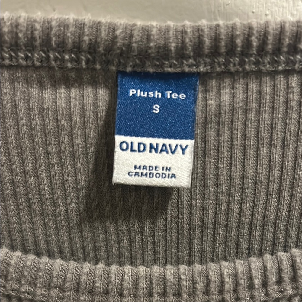 Gray Ribbed Long Sleeve Top - Picture 2 of 3